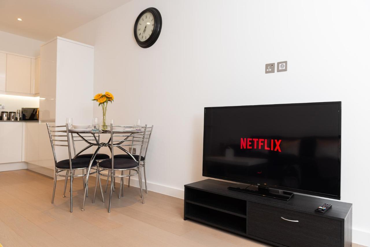 Cosy 1 Bed Apartment In Centre Of St Albans - Free Parking - 5 Min Walk To St Albans City Centre & Railway Station - Big Savings On Longer Stays!! Exterior foto