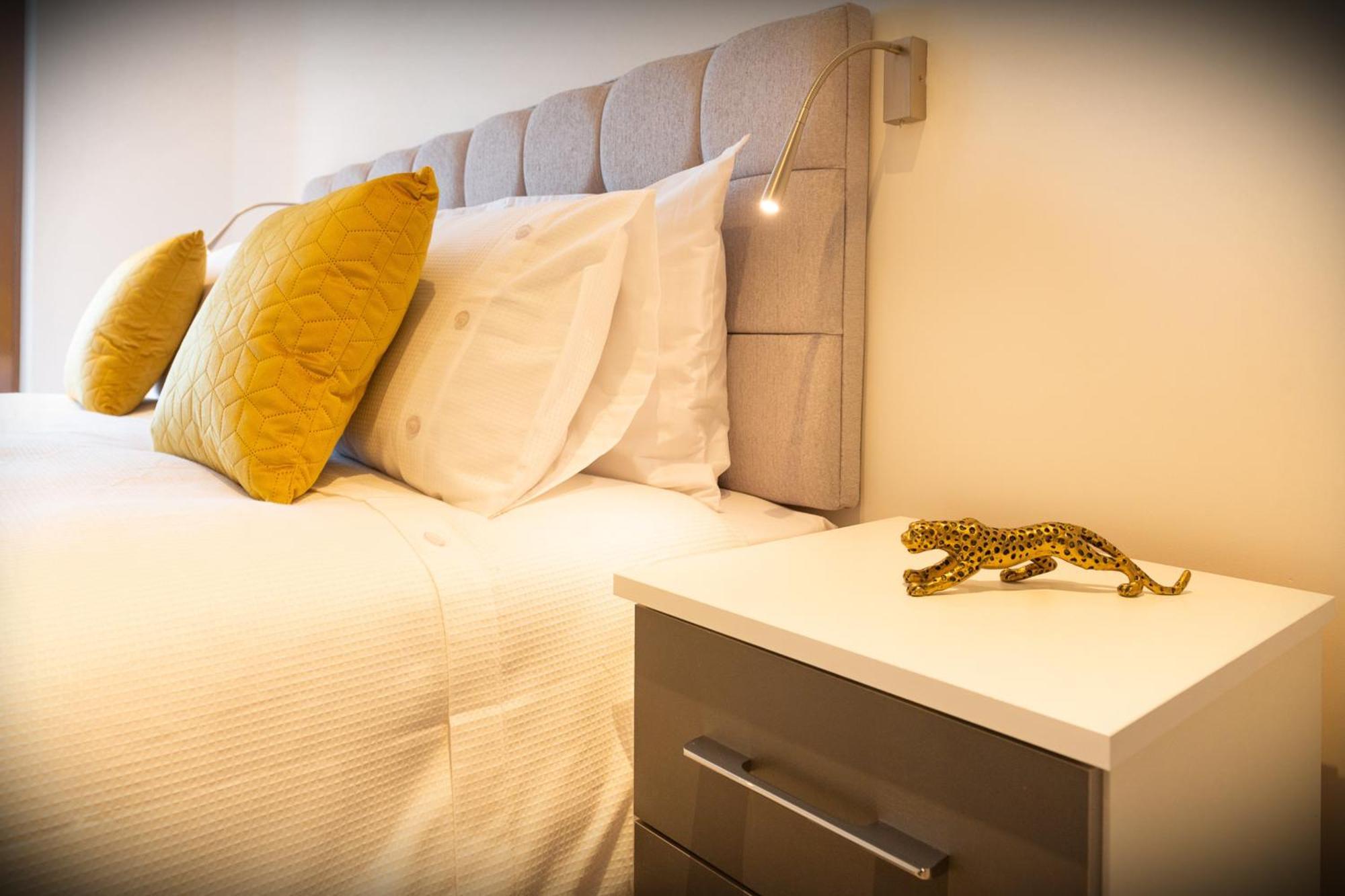Cosy 1 Bed Apartment In Centre Of St Albans - Free Parking - 5 Min Walk To St Albans City Centre & Railway Station - Big Savings On Longer Stays!! Exterior foto